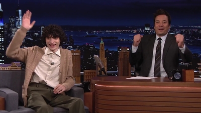 2021-10-12_-_The_Tonight_Show_Starring_Jimmy_Fallon_2_mp413295.jpg