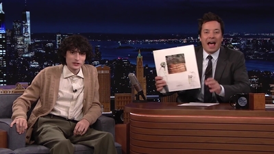 2021-10-12_-_The_Tonight_Show_Starring_Jimmy_Fallon_2_mp413298.jpg