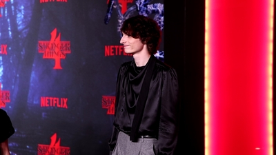2022-05-14_-_Stranger_Things_Season_4_Premiere_1_mp44800.jpg