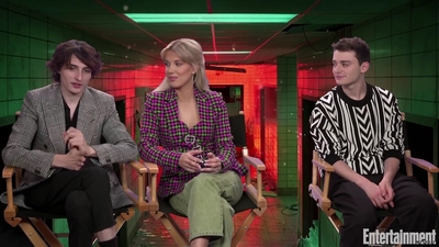 2022-05-25_-_Entertainment_Weekly_-_Stranger_Thins_S04_Interview_mp417574.jpg
