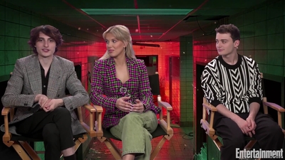 2022-05-25_-_Entertainment_Weekly_-_Stranger_Thins_S04_Interview_mp417578.jpg