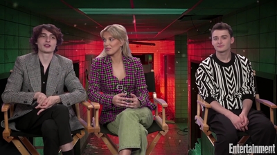 2022-05-25_-_Entertainment_Weekly_-_Stranger_Thins_S04_Interview_mp417581.jpg