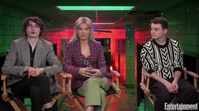 2022-05-25_-_Entertainment_Weekly_-_Stranger_Thins_S04_Interview_mp417587.jpg