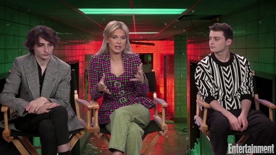 2022-05-25_-_Entertainment_Weekly_-_Stranger_Thins_S04_Interview_mp418109.jpg