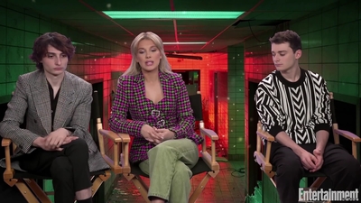 2022-05-25_-_Entertainment_Weekly_-_Stranger_Thins_S04_Interview_mp418159.jpg