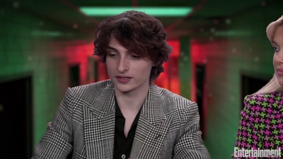 2022-05-25_-_Entertainment_Weekly_-_Stranger_Thins_S04_Interview_mp418254.jpg