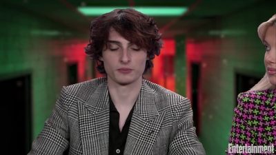 2022-05-25_-_Entertainment_Weekly_-_Stranger_Thins_S04_Interview_mp418275.jpg