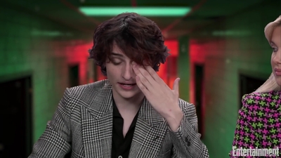 2022-05-25_-_Entertainment_Weekly_-_Stranger_Thins_S04_Interview_mp418280.jpg