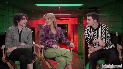 2022-05-25_-_Entertainment_Weekly_-_Stranger_Thins_S04_Interview_mp419061.jpg