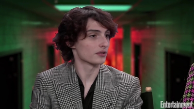 2022-05-25_-_Entertainment_Weekly_-_Stranger_Thins_S04_Interview_mp419090.jpg