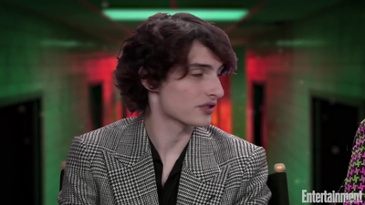 2022-05-25_-_Entertainment_Weekly_-_Stranger_Thins_S04_Interview_mp419091.jpg