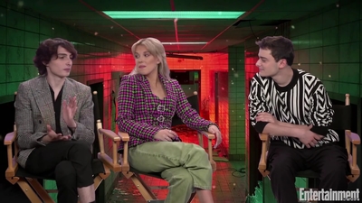 2022-05-25_-_Entertainment_Weekly_-_Stranger_Thins_S04_Interview_mp419101.jpg
