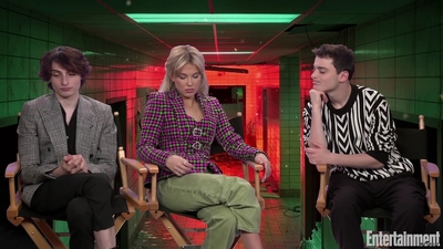 2022-05-25_-_Entertainment_Weekly_-_Stranger_Thins_S04_Interview_mp419126.jpg