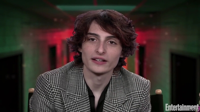 2022-05-25_-_Entertainment_Weekly_-_Stranger_Thins_S04_Interview_mp419652.jpg