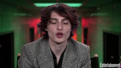 2022-05-25_-_Entertainment_Weekly_-_Stranger_Thins_S04_Interview_mp419661.jpg