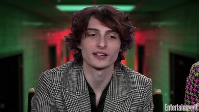 2022-05-25_-_Entertainment_Weekly_-_Stranger_Thins_S04_Interview_mp419679.jpg