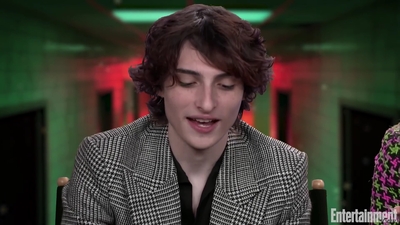 2022-05-25_-_Entertainment_Weekly_-_Stranger_Thins_S04_Interview_mp419680.jpg