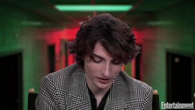 2022-05-25_-_Entertainment_Weekly_-_Stranger_Thins_S04_Interview_mp419706.jpg