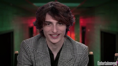 2022-05-25_-_Entertainment_Weekly_-_Stranger_Thins_S04_Interview_mp419710.jpg
