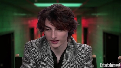 2022-05-25_-_Entertainment_Weekly_-_Stranger_Thins_S04_Interview_mp419718.jpg
