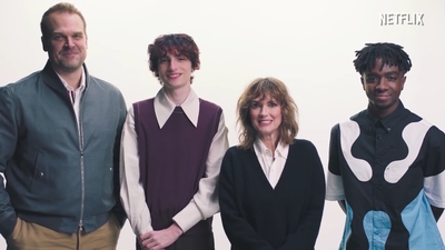 2022-05-26_-_Netflix_India_-_Stranger_Things_Cast_Reacts_To_Insane_Fan_Theories_mp419789.jpg