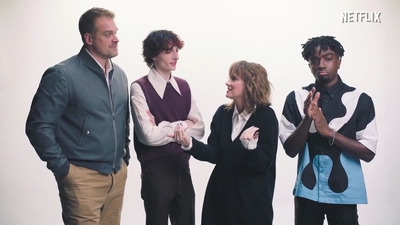 2022-05-26_-_Netflix_India_-_Stranger_Things_Cast_Reacts_To_Insane_Fan_Theories_mp419834.jpg