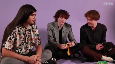 2022-05-27_-_BuzzFeed_Celeb_-_Stranger_Thins_S04_Interview_mp420261.jpg