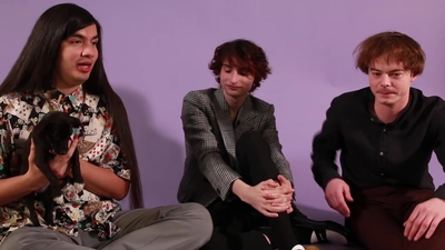 2022-05-27_-_BuzzFeed_Celeb_-_Stranger_Thins_S04_Interview_mp420803.jpg