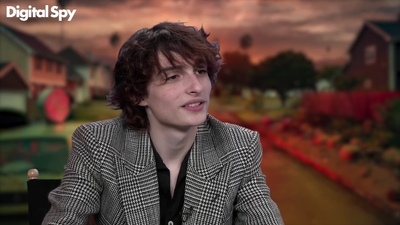 2022-05-27_-_Digital_Spy_-_Stranger_Thins_S04_Interview_mp420983.jpg