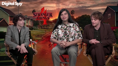 2022-05-27_-_Digital_Spy_-_Stranger_Thins_S04_Interview_mp421088.jpg