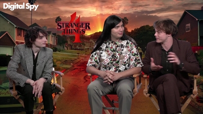 2022-05-27_-_Digital_Spy_-_Stranger_Thins_S04_Interview_mp421090.jpg