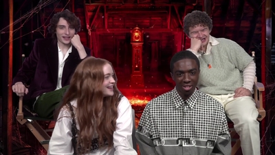 2022-05-27_-_MTV_News_-_Stranger_Thins_S04_Interview_mp40247.jpg