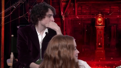 2022-05-27_-_MTV_News_-_Stranger_Thins_S04_Interview_mp40323.jpg
