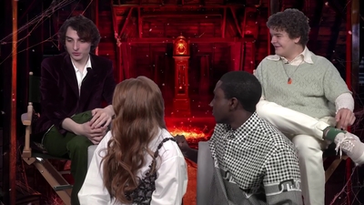 2022-05-27_-_MTV_News_-_Stranger_Thins_S04_Interview_mp40335.jpg