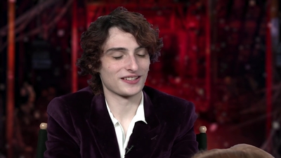 2022-05-27_-_MTV_News_-_Stranger_Thins_S04_Interview_mp40350.jpg