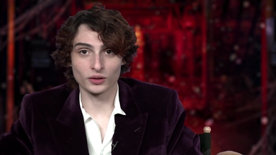 2022-05-27_-_MTV_News_-_Stranger_Thins_S04_Interview_mp40379.jpg