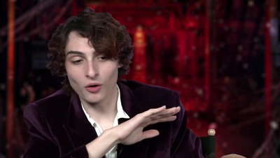 2022-05-27_-_MTV_News_-_Stranger_Thins_S04_Interview_mp40380.jpg