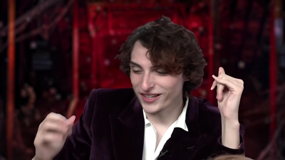 2022-05-27_-_MTV_News_-_Stranger_Thins_S04_Interview_mp40406.jpg