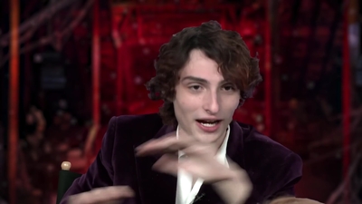 2022-05-27_-_MTV_News_-_Stranger_Thins_S04_Interview_mp40407.jpg