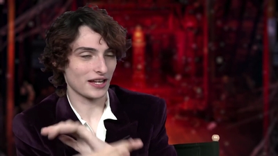 2022-05-27_-_MTV_News_-_Stranger_Thins_S04_Interview_mp40419.jpg