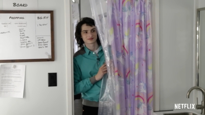 2022-06-08_-_Stranger_Things_-_From_the_Hair_Chair_mp41229.jpg