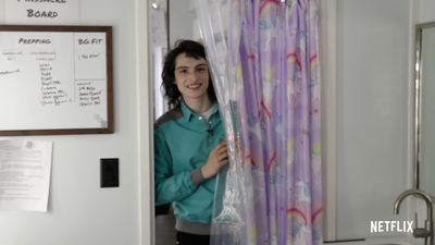 2022-06-08_-_Stranger_Things_-_From_the_Hair_Chair_mp41230.jpg