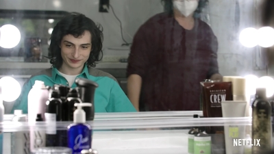 2022-06-08_-_Stranger_Things_-_From_the_Hair_Chair_mp41239.jpg