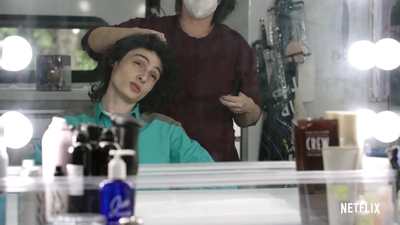2022-06-08_-_Stranger_Things_-_From_the_Hair_Chair_mp41267.jpg