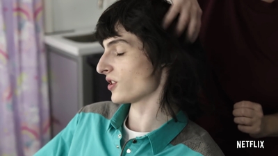 2022-06-08_-_Stranger_Things_-_From_the_Hair_Chair_mp41273.jpg