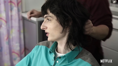 2022-06-08_-_Stranger_Things_-_From_the_Hair_Chair_mp41275.jpg