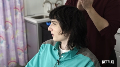 2022-06-08_-_Stranger_Things_-_From_the_Hair_Chair_mp41284.jpg