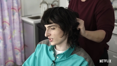 2022-06-08_-_Stranger_Things_-_From_the_Hair_Chair_mp41291.jpg