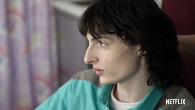 2022-06-08_-_Stranger_Things_-_From_the_Hair_Chair_mp41400.jpg
