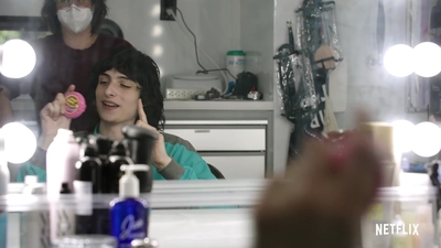 2022-06-08_-_Stranger_Things_-_From_the_Hair_Chair_mp41490.jpg